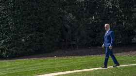 Joe Biden en los jardines de la Casa Blanca.