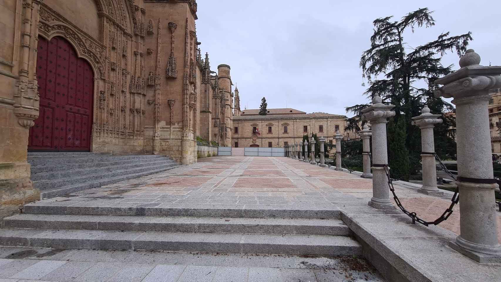 Nuevo espacio restaurado en la lonja norte de la Catedral de Salamanca