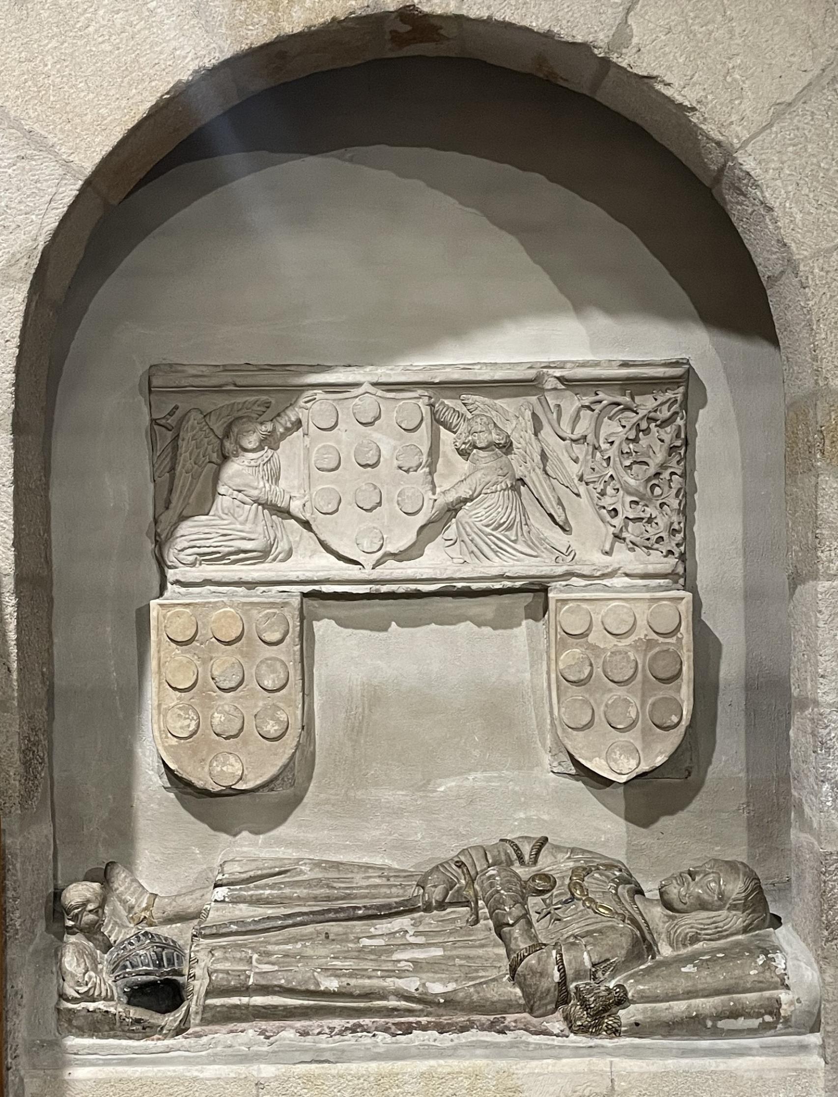 Sepulcro de Ordóñez de Villaquirán de la iglesia de San Juan de Puerta Nueva