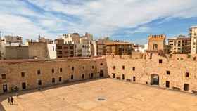 Los castillos de Santa Bárbara en Alicante y Santa Pola, en la imagen, serán escenario del rodaje.