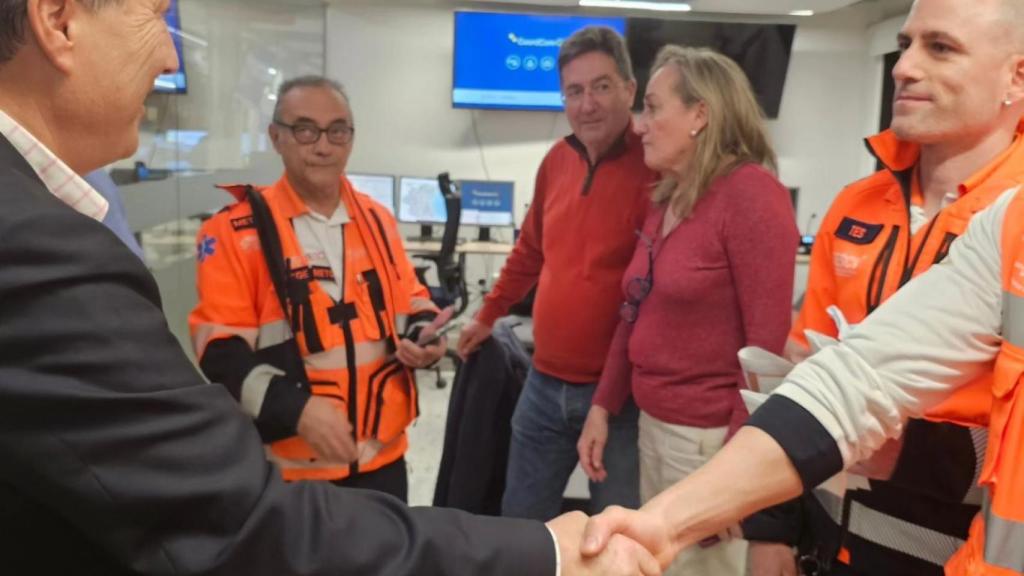 El conseller  traslada su agradecimiento a profesionales del Servicio de Emergencias Sanitarias por la asistencia de heridos por el incendio de Campanar.