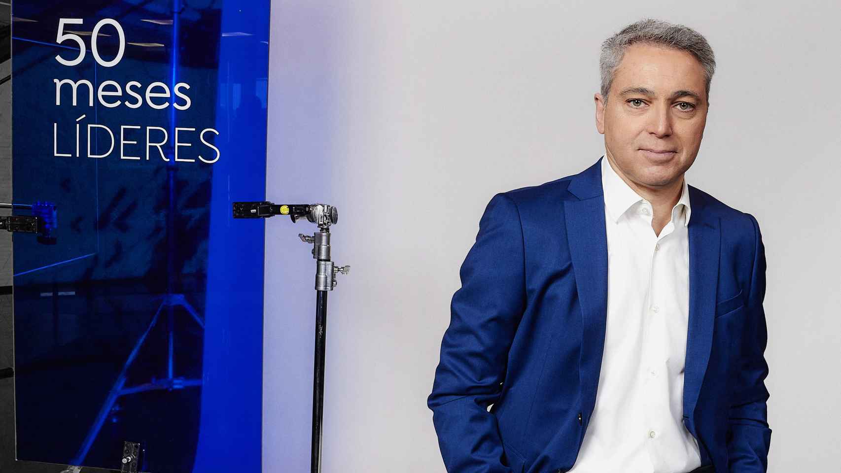 Vicente Vallés cumple 43 meses de liderazgo con 'Antena 3 Noticias 2'.