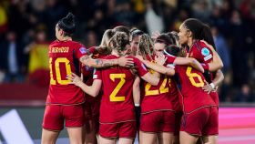 Las jugadoras de la selección femenina española celebran un gol en las semifinales de las Women's Nations League.