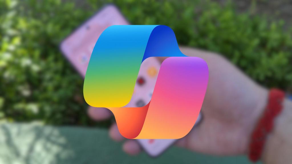 Icono de Microsoft Copilot sobre un móvil Android