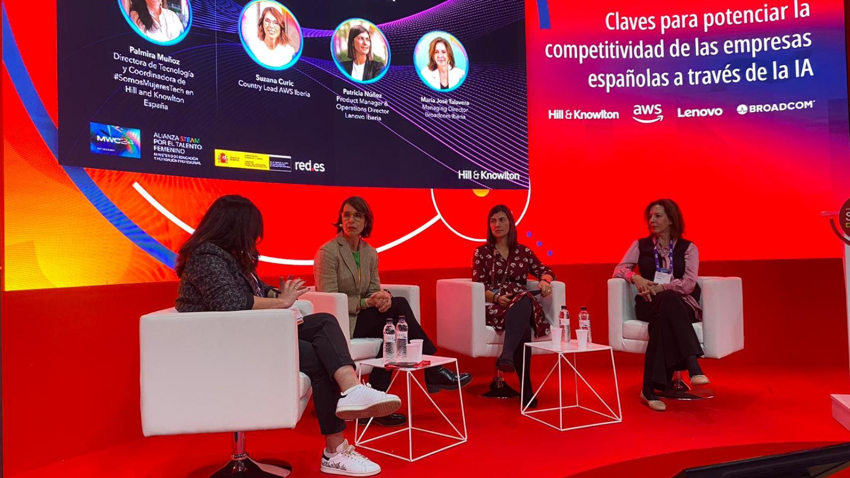 Un instante durante la mesa de #SomosMujeresTech celebrada en la segunda jornada del MWC 2024.