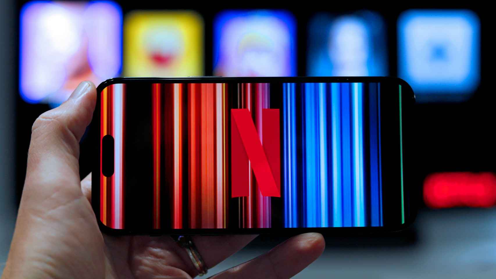 El logo de Netflix en un iPhone.