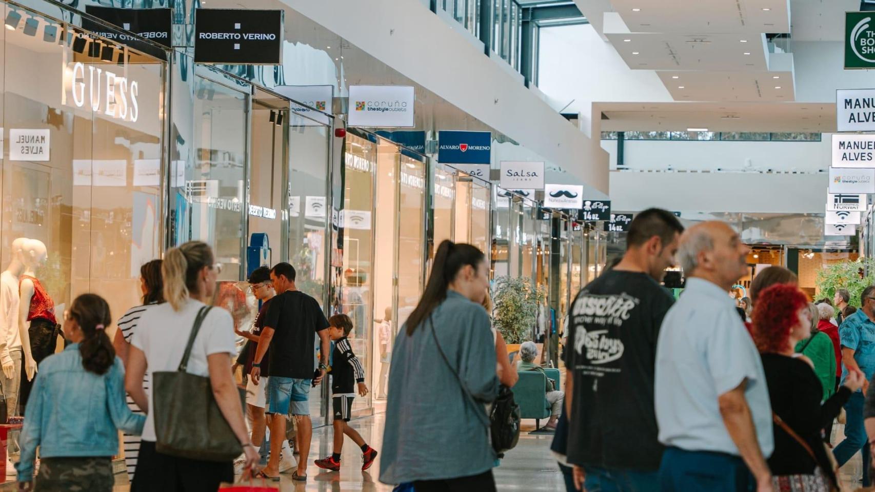 Clientes en Coruña The Style Outlets.