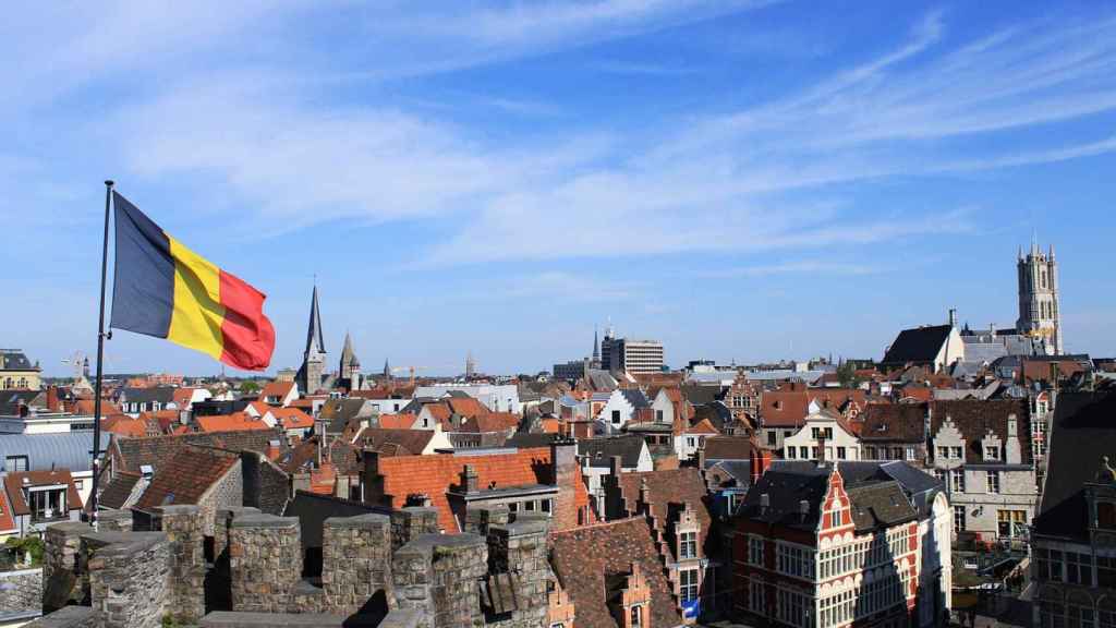 El Castillo de los Condes de Flandes se encuentra majestuoso en el centro de Gante.