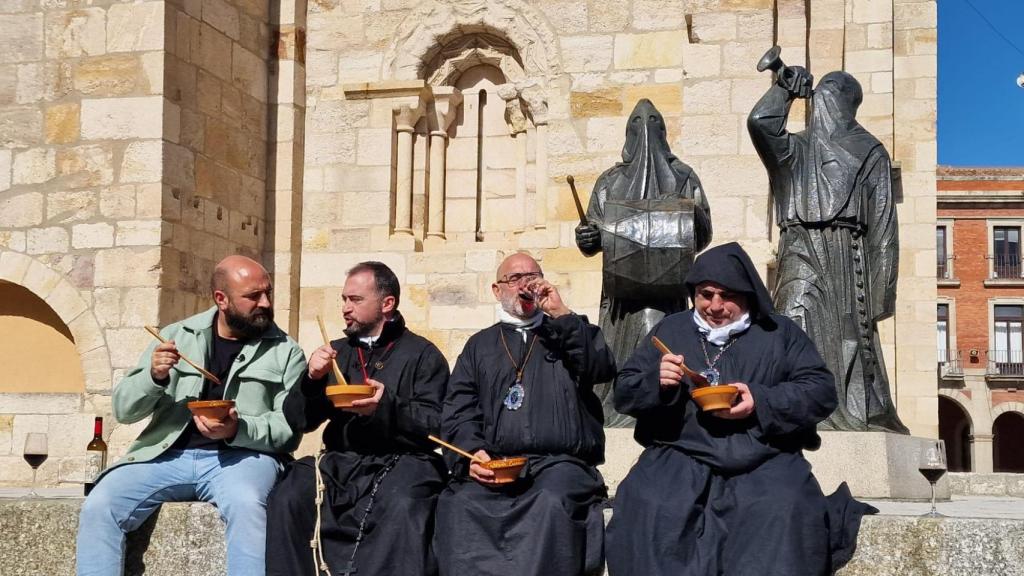 Grabación de 'Ahora o Nunca' de TVE con la Cofradía Jesús Nazareno de Zamora