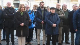 La alcaldesa de Burgos, Cristina Ayala, y el vicepresidente de la Junta, Juan García-Gallardo, en la concentración de Socibur para recordar a Sergio