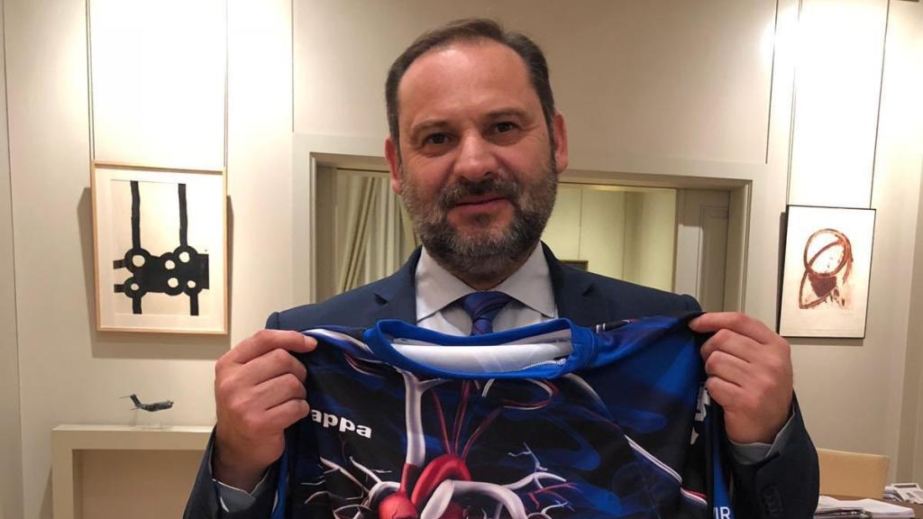 José Luis Ábalos con la camiseta del Zamora CF