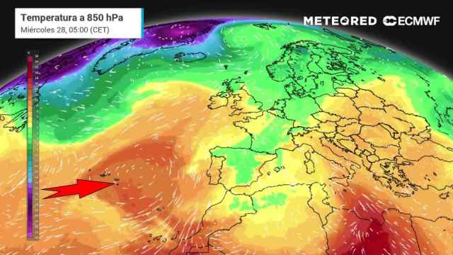La masa de aire cálido que se dirige a España. Meteored.
