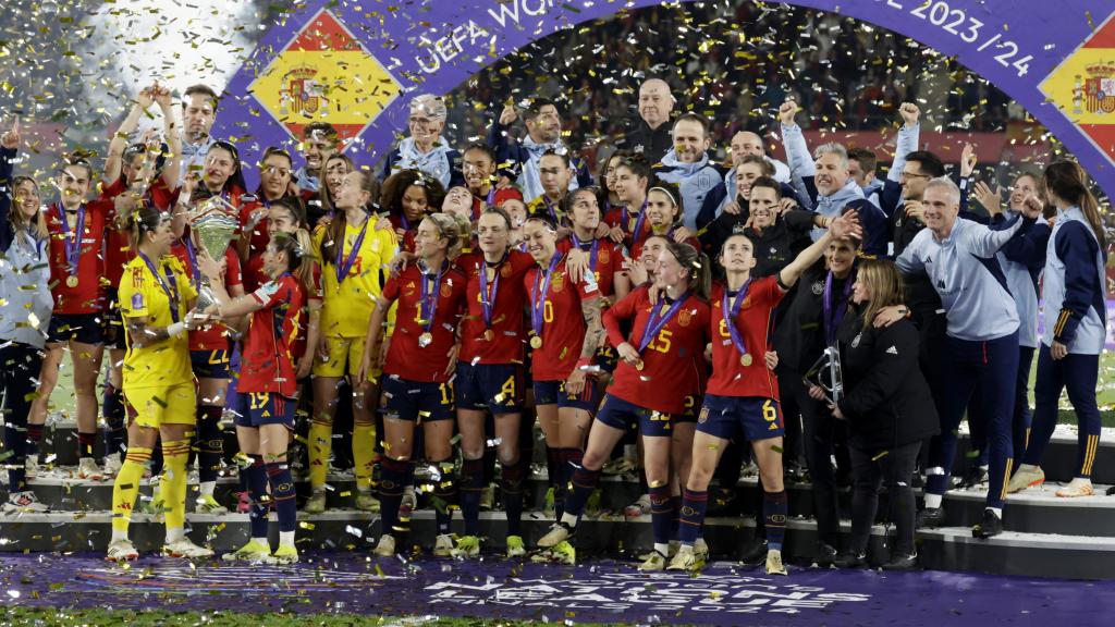 España, celebrando el título de la Nations League.