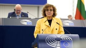 Dolors Montserrat, líder de la delegación del PP en el Parlamento Europeo, en el pleno de Estrasburgo.
