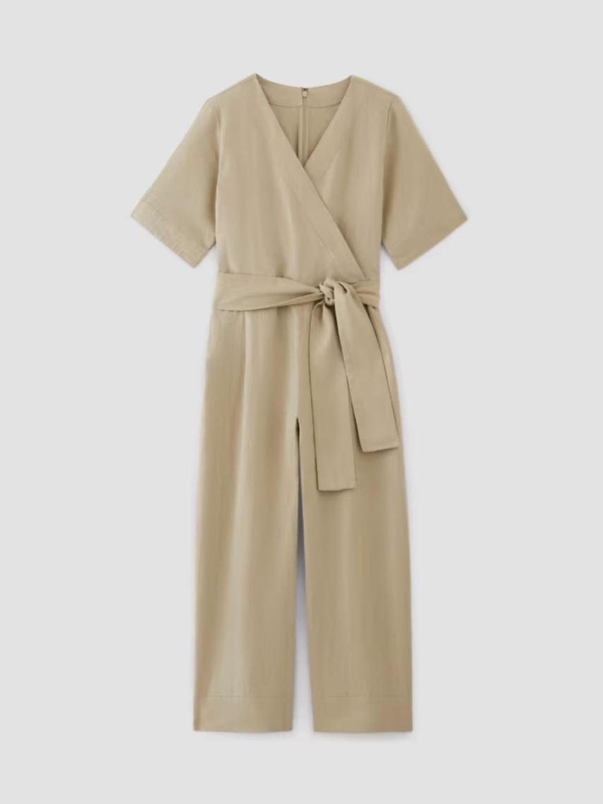 Mono de lino con frente cruzado, Everlane (176€)