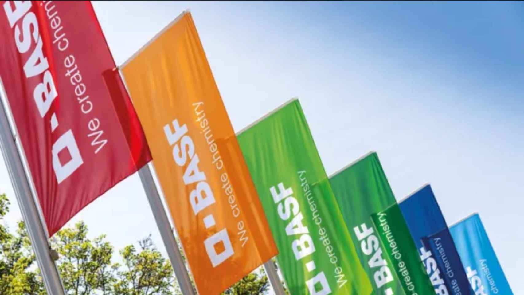 Banderas de BASF.