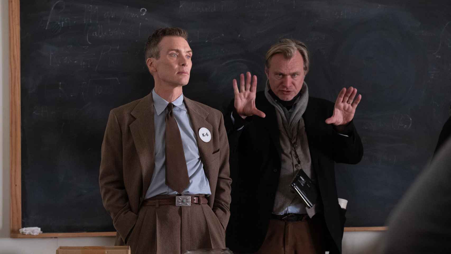 Cillian Murphy y Christopher Nolan en el rodaje de 'Oppenheimer'