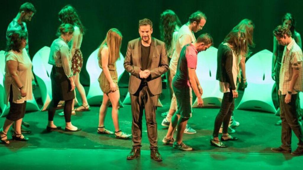 Un momento del espectáculo 'Hipnonautas' dentro del festival de magia del Teatro Principal.