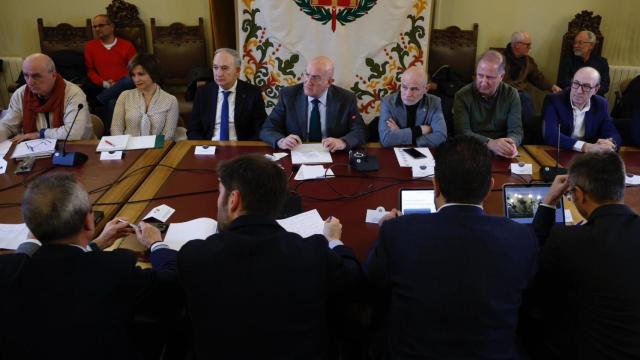 El alcalde de Valladolid, Jesús Julio Carnero, preside la tercera Mesa del Soterramiento