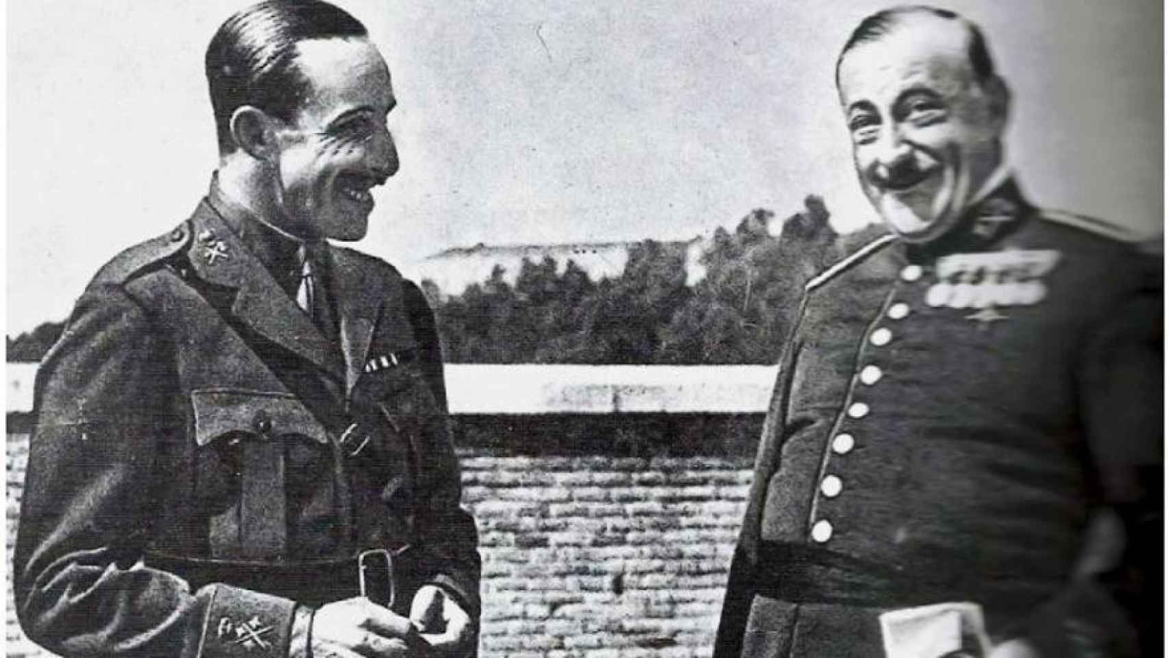 Alfonso XIII junto a Primo de Rivera, durante la dictadura