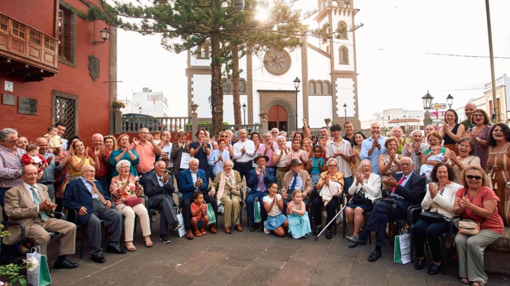 La familia más longeva en una imagen de archivo.