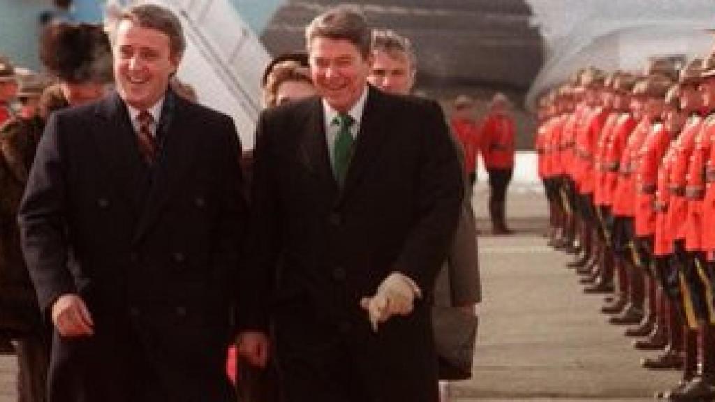 Mulroney y Reagan en un encuentro en Canadá.