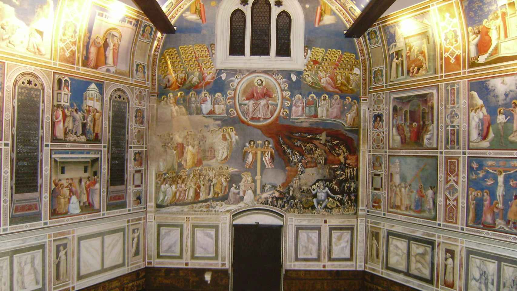 Interior de la capilla de Los Scrovegni (circa 1305), de Giotto.