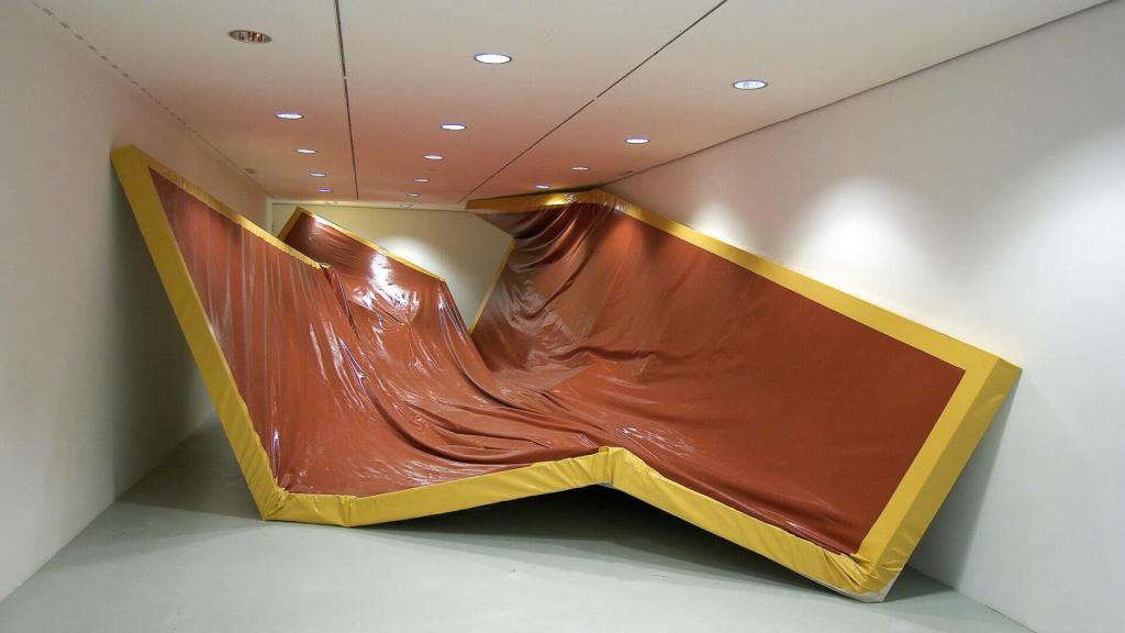 Ángela de la Cruz : 'Larguer dan Life', 2004