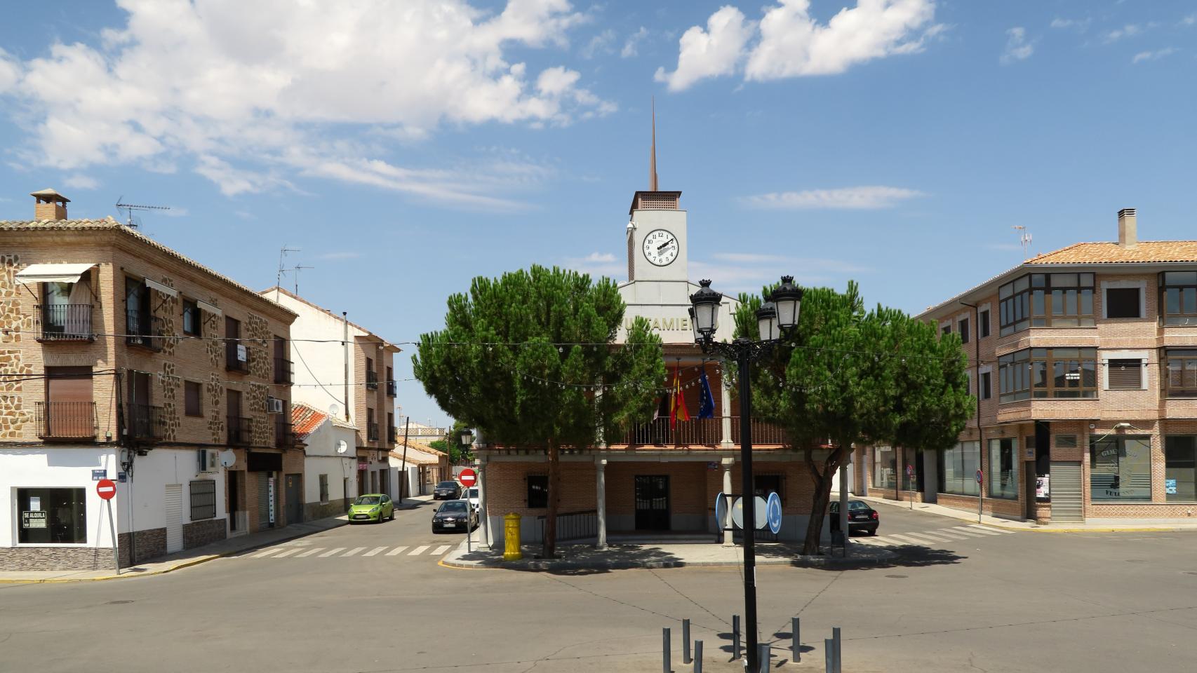 Ayuntamiento de Magán (Toledo). / Foto: Wikipedia.