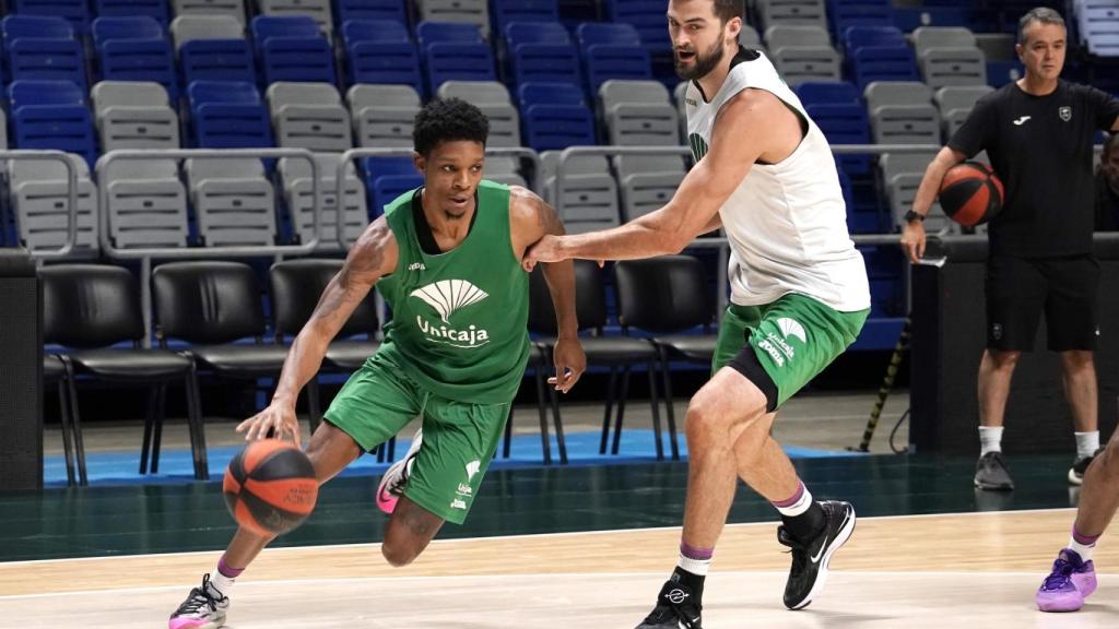Tyson Carter durante un entrenamiento con el Unicaja.