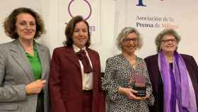 La entrega del Premio Periodistas por la Igualdad 2024 a Carolina Pecharromán