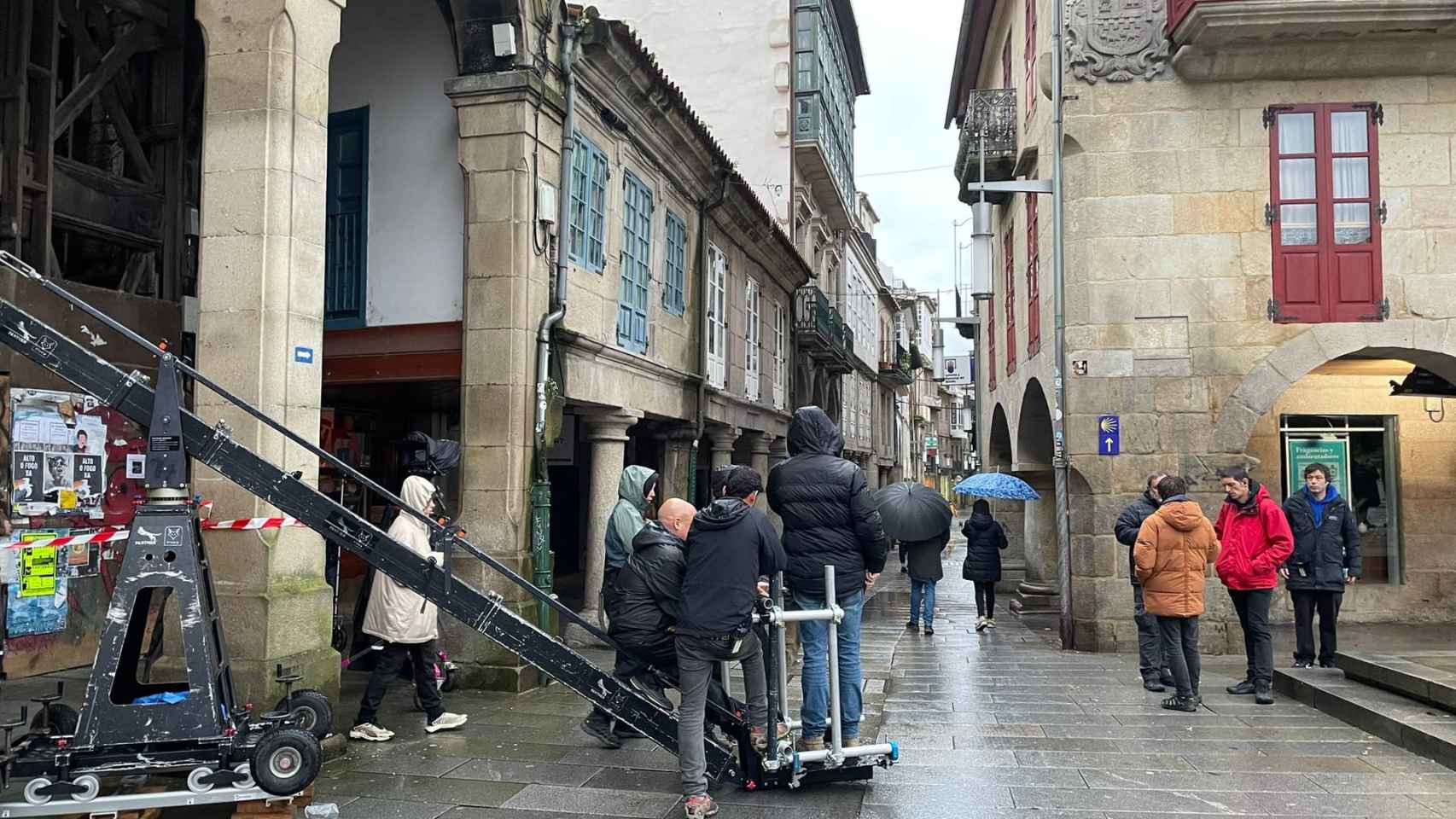 Rodaje de Netflix en la Praza da Ferrería, en Pontevedra.