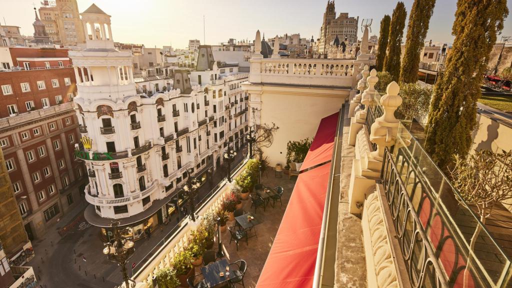 Vistas a la Gran Vía desde la terraza de The Principal.