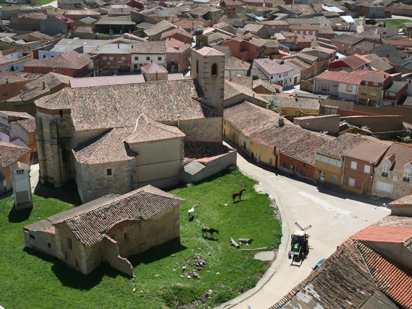 Cerca de 19.000 familias residentes en 500 municipios de Castilla y León se  quedan sin teléfono fijo