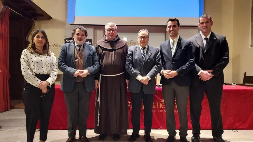 Presentación de la Semana Santa de Medina de Rioseco en Santiago de Compostela