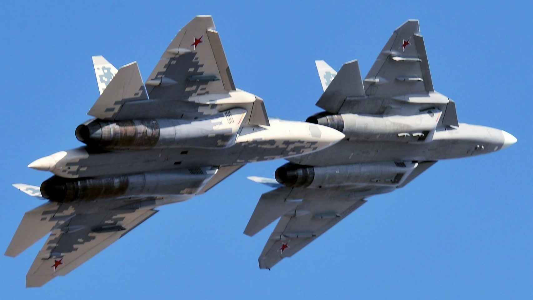 Formación de dos Su-57
