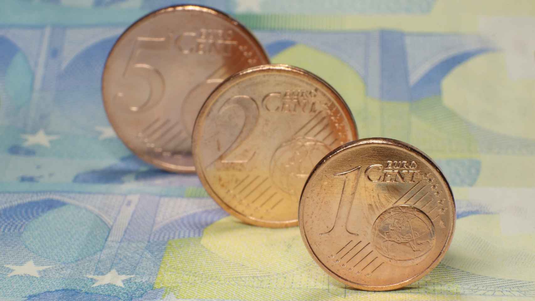 Monedas de uno, dos y cinco céntimos de euro.