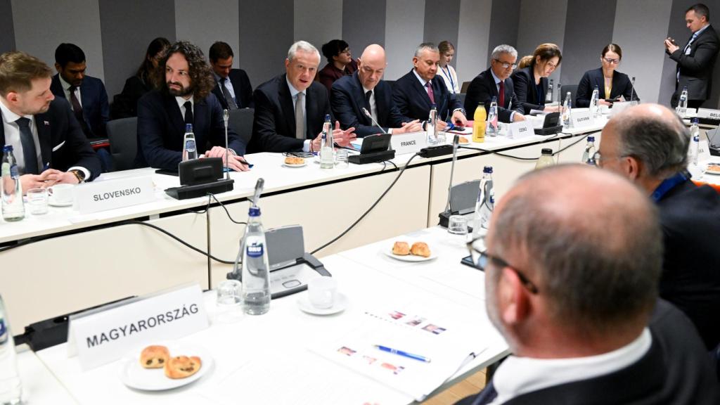 El francés Bruno Le Maire ha presidido el desayuno de la Alianza Nuclear