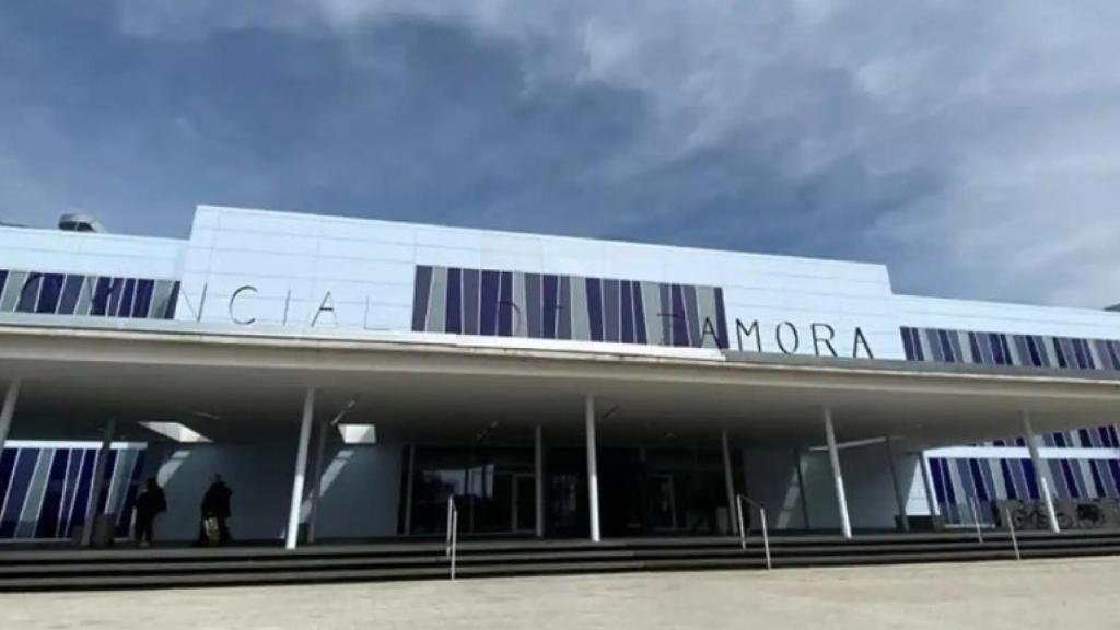 La fachada del Hospital Provincial de Zamora.