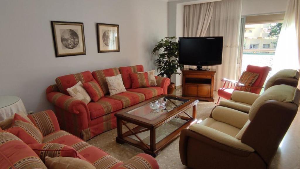 Piso ingeniero de la torre acosta, 1.