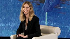 Chiara Ferragni, sentada en el plató del espacio 'Che Tempo Che Fa', del Canal 9.