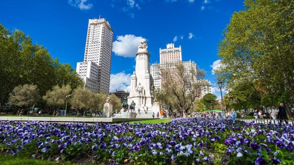 La Aemet describe cómo será esta primavera en Madrid: cuándo hará más calor y volverá la lluvia.