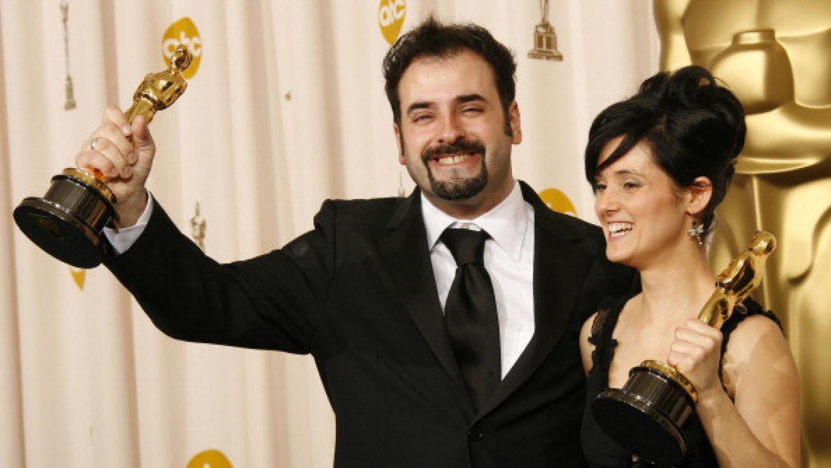 Montse Ribé junto a David Marti en los Óscars de 2008.