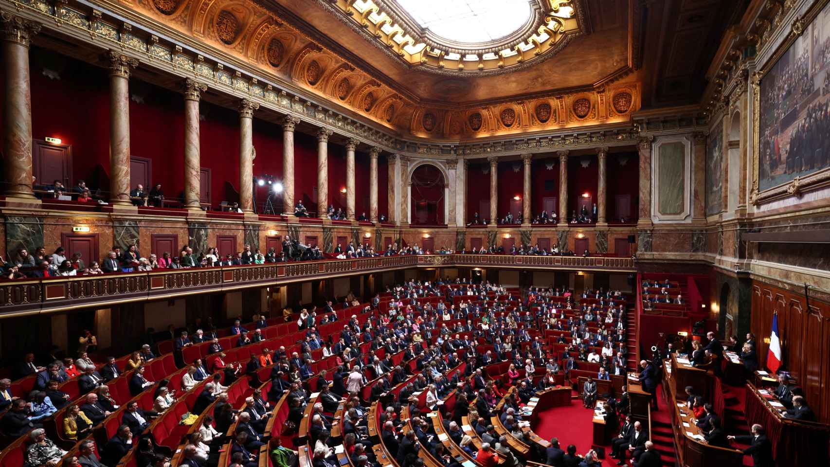 Vista general del congreso extraordinario en el Palacio de Versalles.