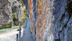 El sendero fluvial más bonito de España: camina por altísimas pasarelas en Huesca