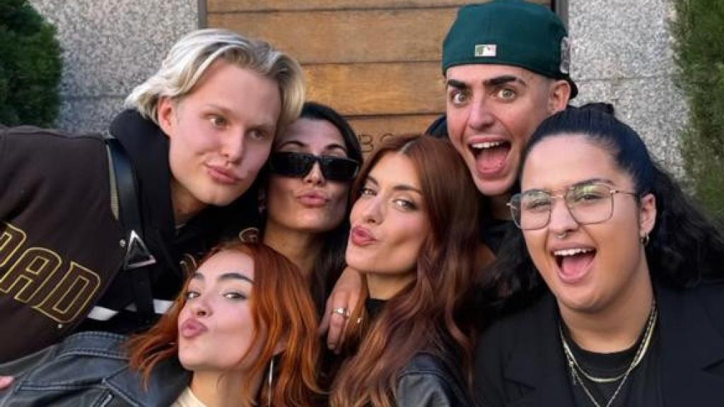 Dulceida y algunos concursantes de OT.