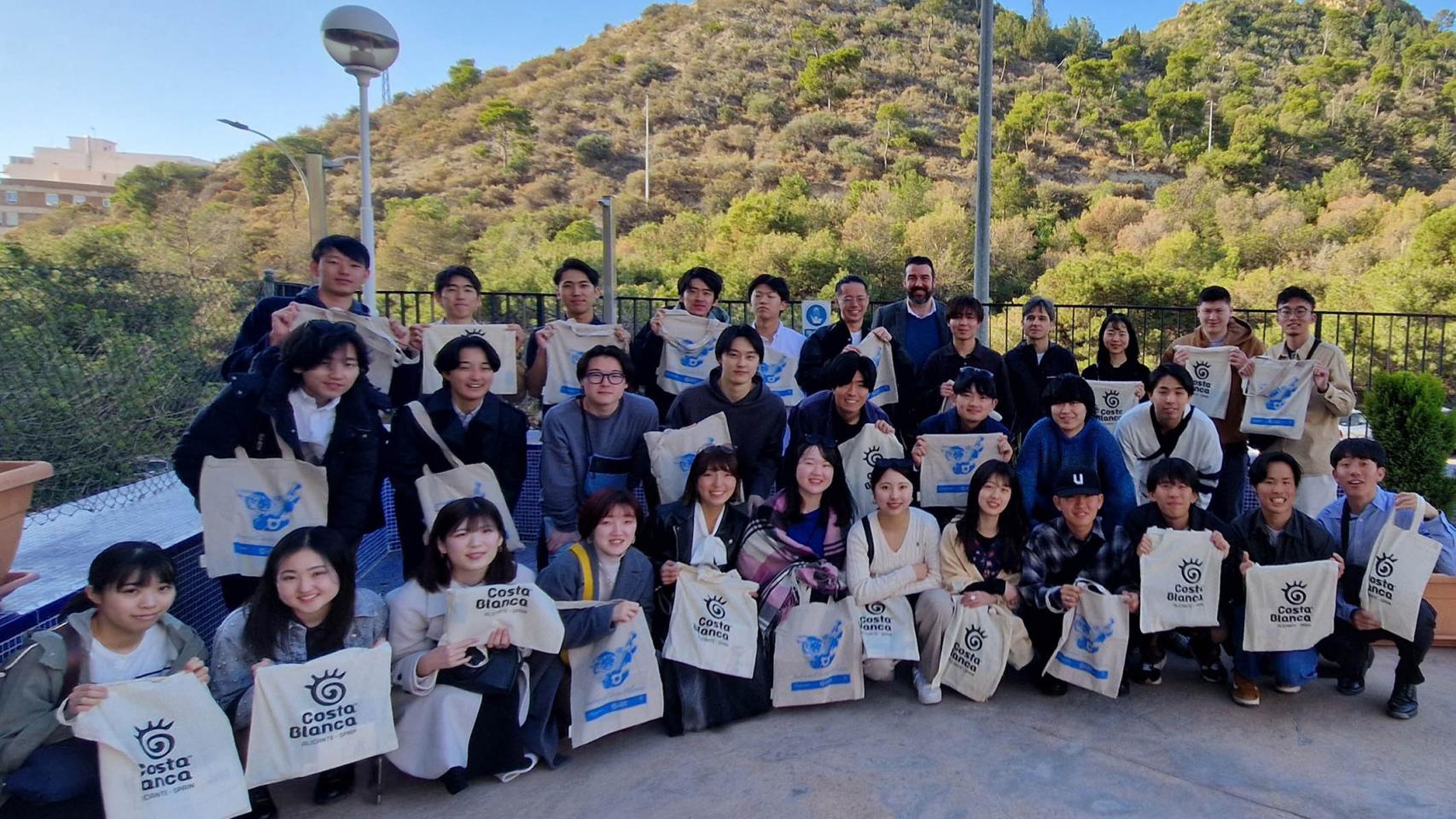 Estudiantes japoneses visitan Alicante.