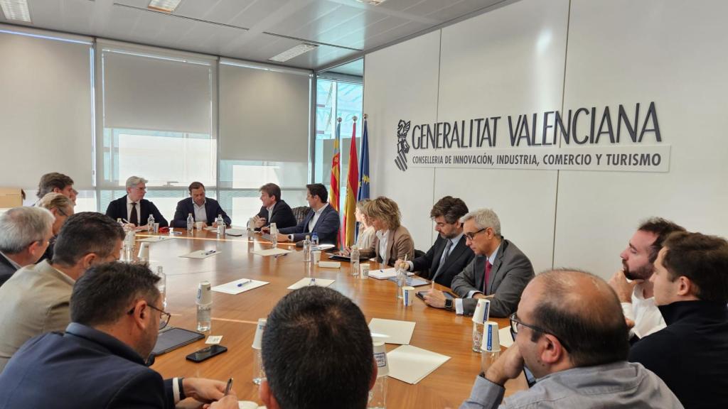 El secretario autonómico de Industria Felipe Carrasco preside el grupo de trabajo.