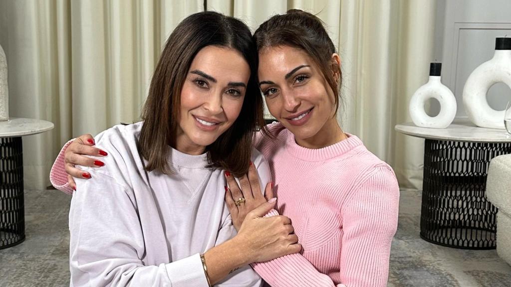 Vicky Martín Berrocal e Hiba Abouk, en una imagen de sus redes sociales.