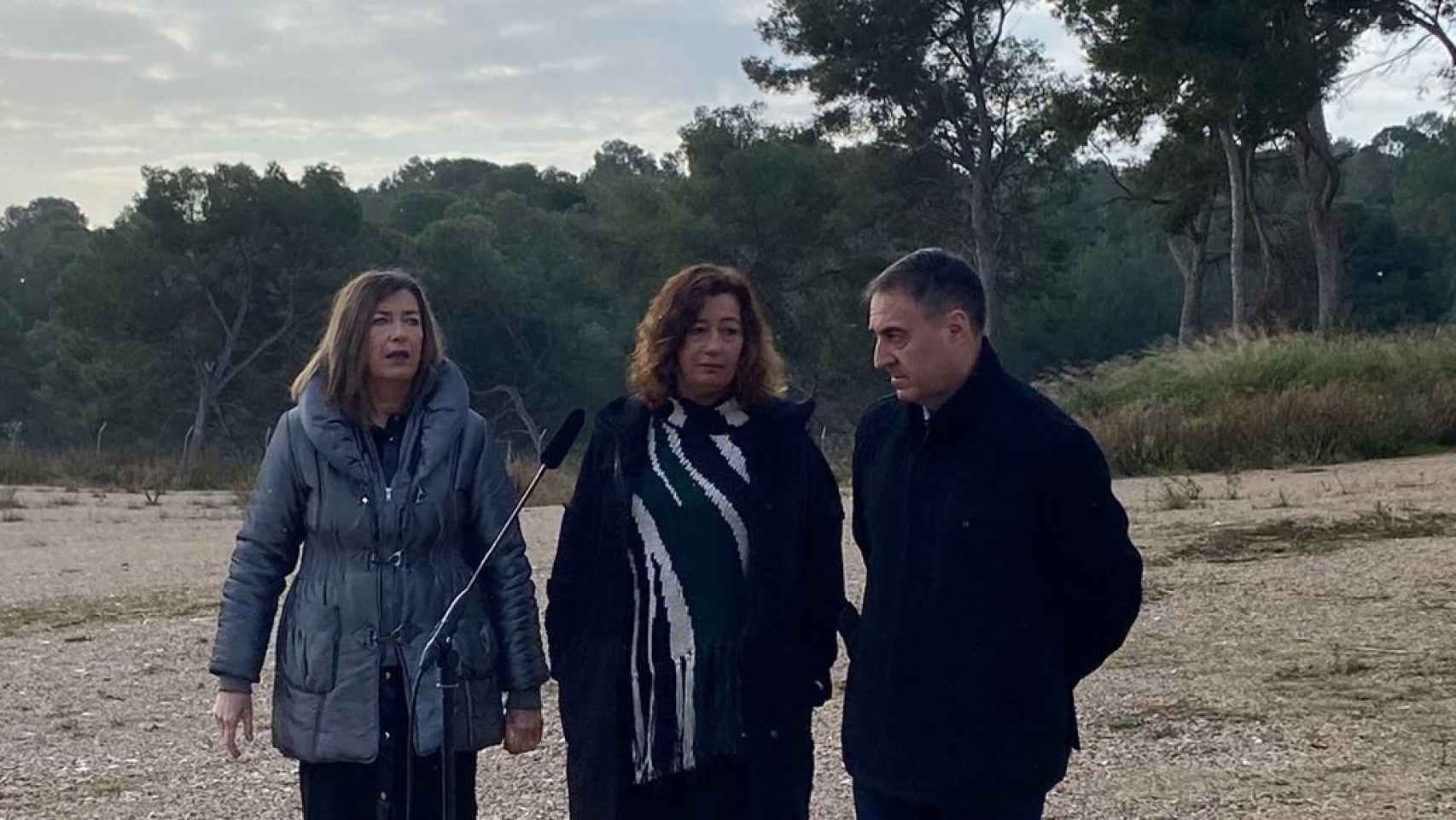 La consellera de Salud, Patricia Gómez; Armengol, y el director general del IbSalut, Manuel Palomino, en una imagen de archivo.